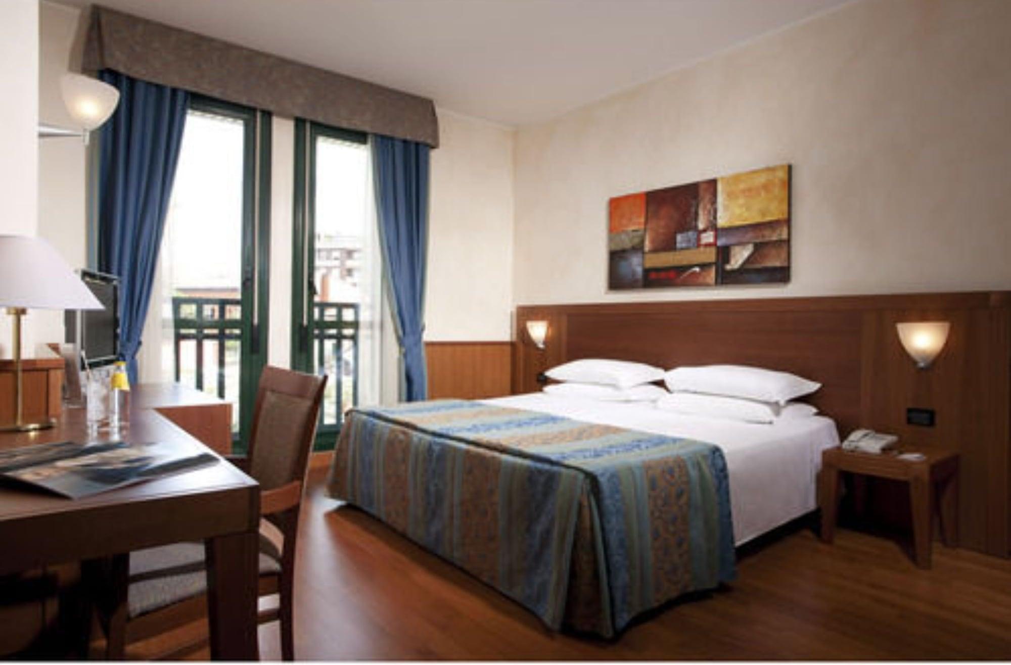Hotel Raffaello Milano Esterno foto