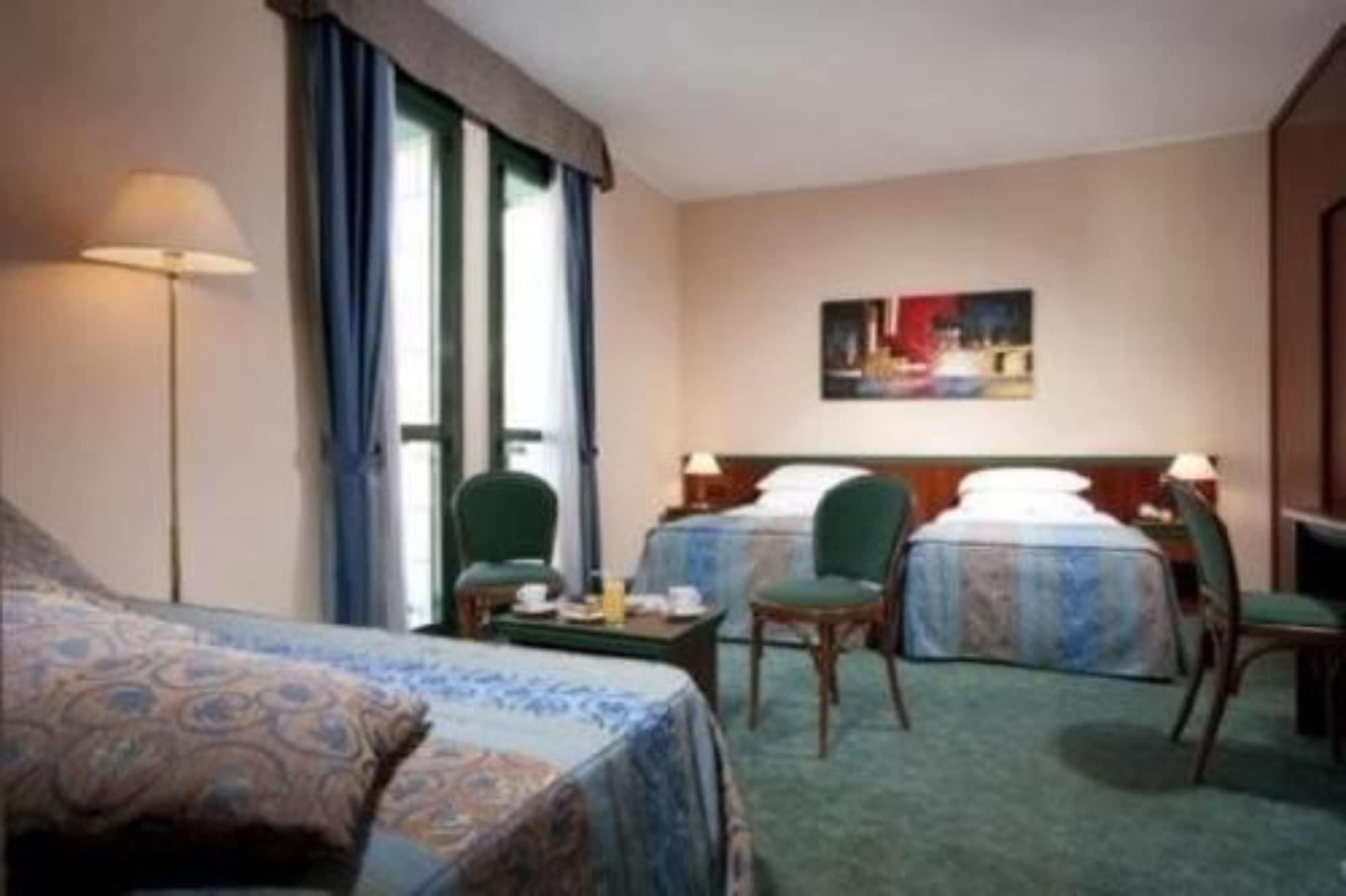 Hotel Raffaello Milano Esterno foto