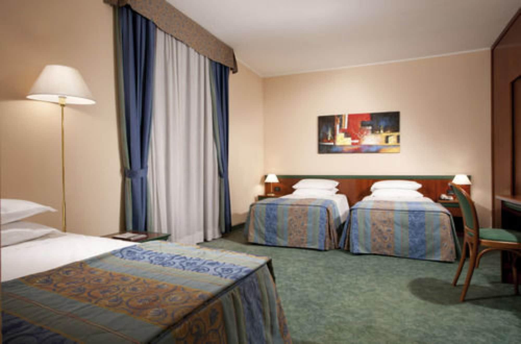 Hotel Raffaello Milano Esterno foto