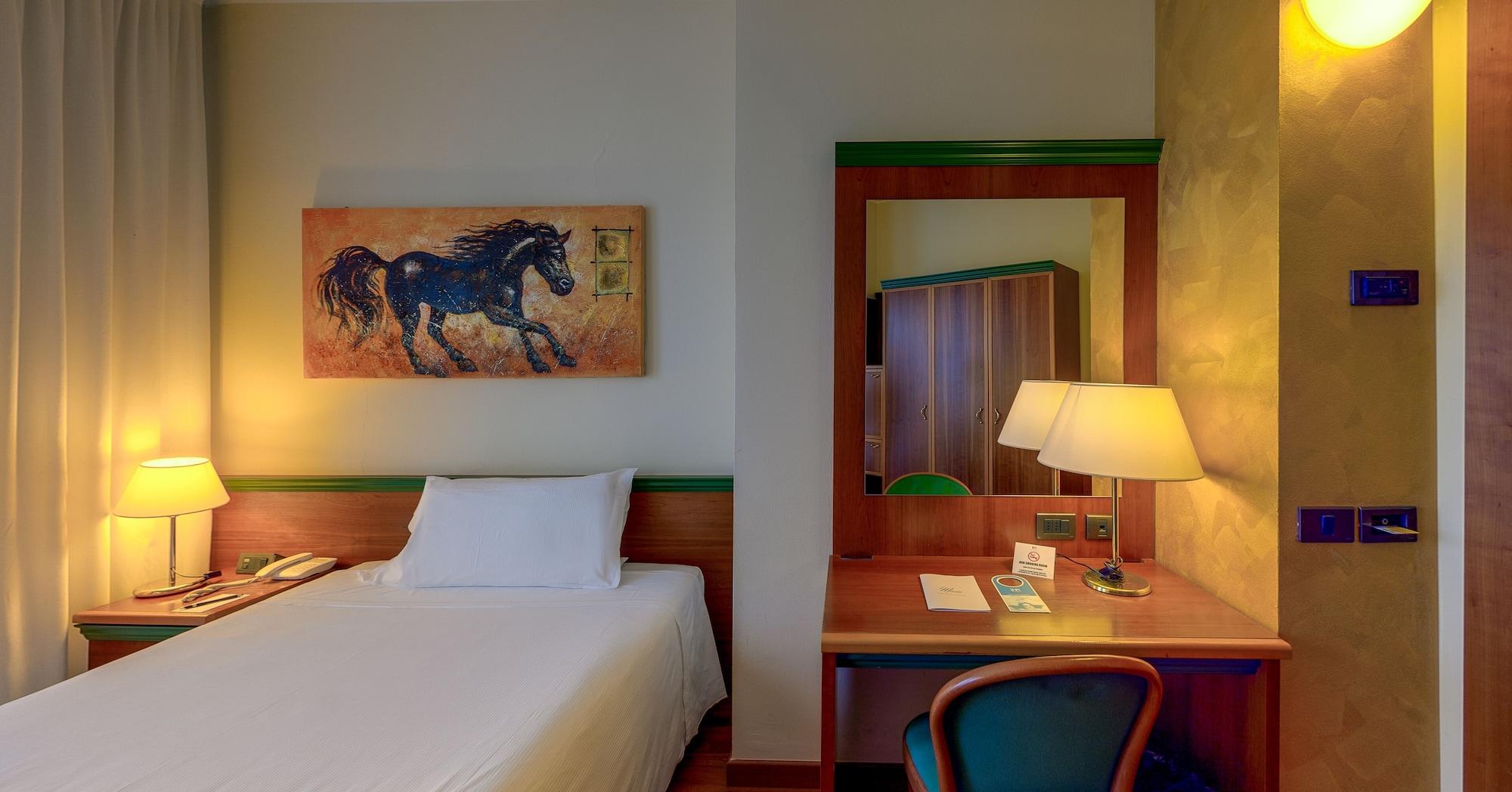 Hotel Raffaello Milano Esterno foto