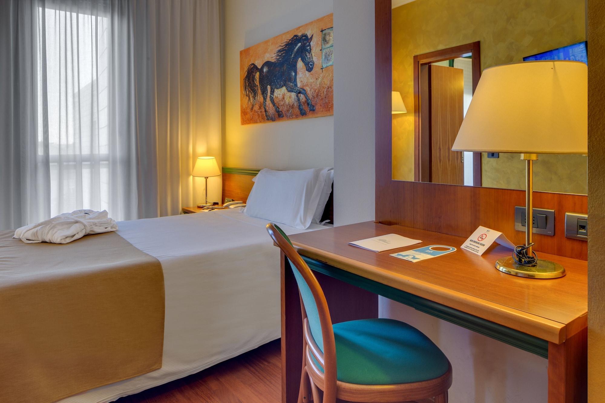 Hotel Raffaello Milano Esterno foto