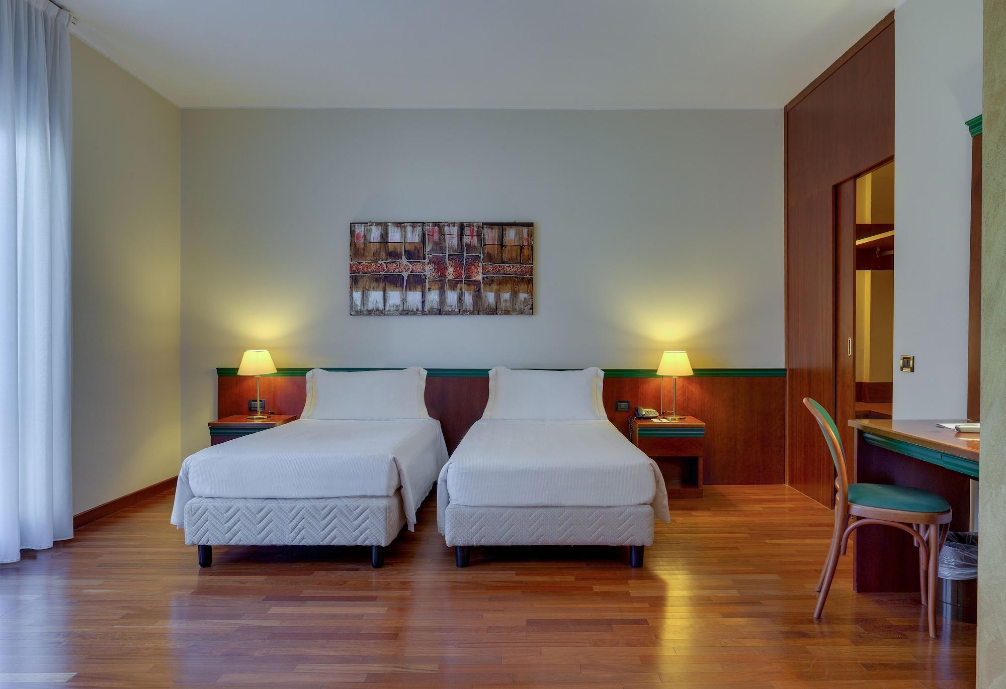 Hotel Raffaello Milano Esterno foto